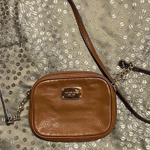 Small Michael Kors purse (used)